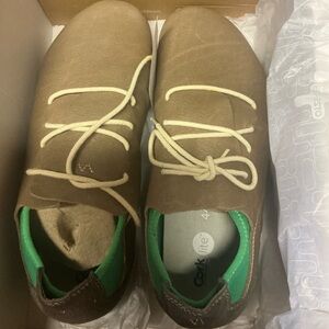 NWT OTZ1 Smoke/Sulphur Shoes‎ size 11US 44EUR